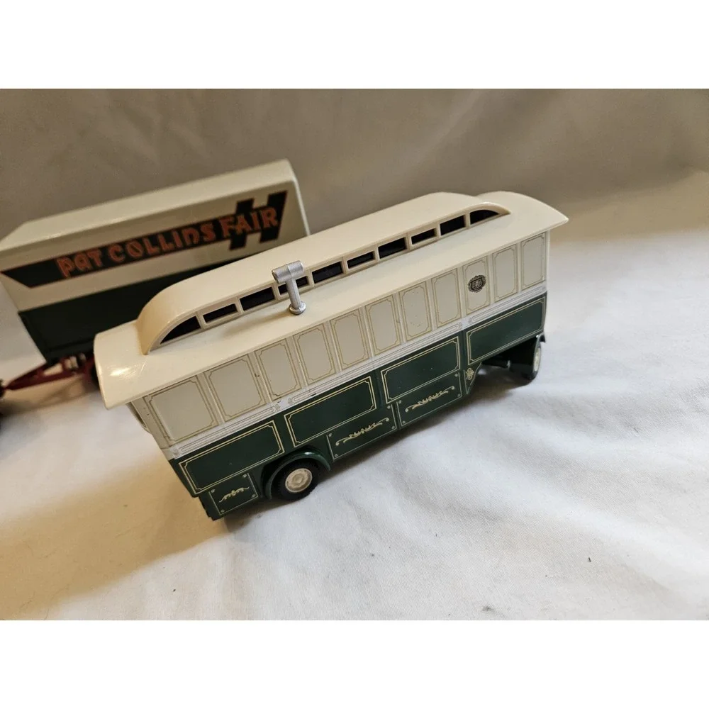Corgi 16502 1/50 Pat Collins Fair Scammell Highwayman‎ Trailer & Caravan Diecast